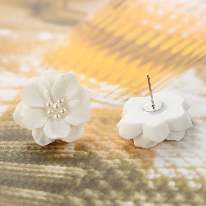 High Quality Unique Graceful Big White Flower Earring